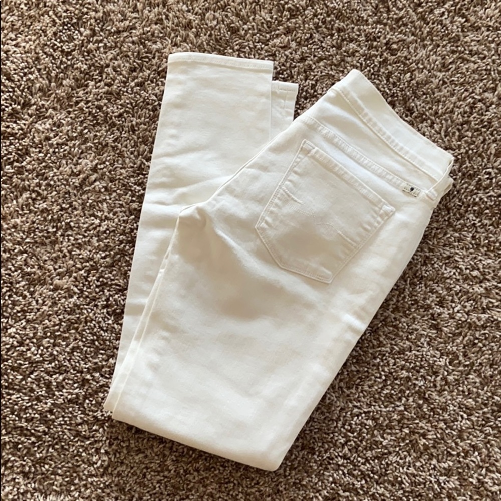Lucky Jeans
